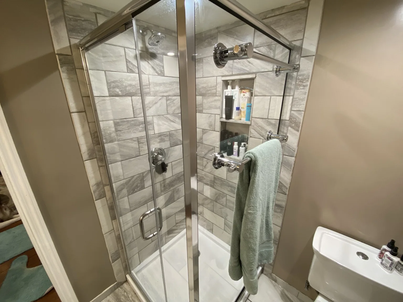 Little Bear Construction bathroom remodeling project photo 34