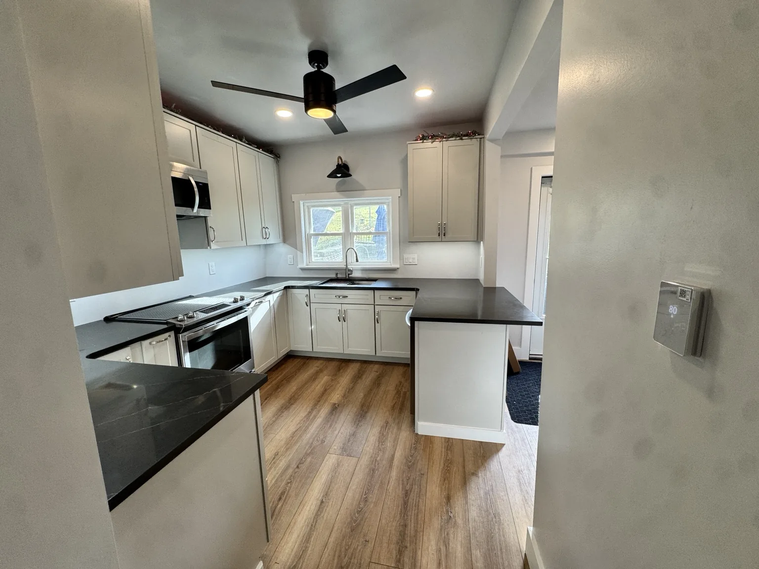 Little Bear Construction kitchen remodeling project photo 8